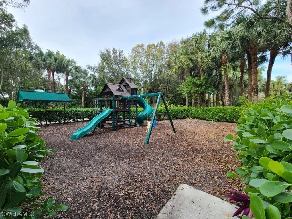 6927 Satinleaf Road N Naples FL 34109