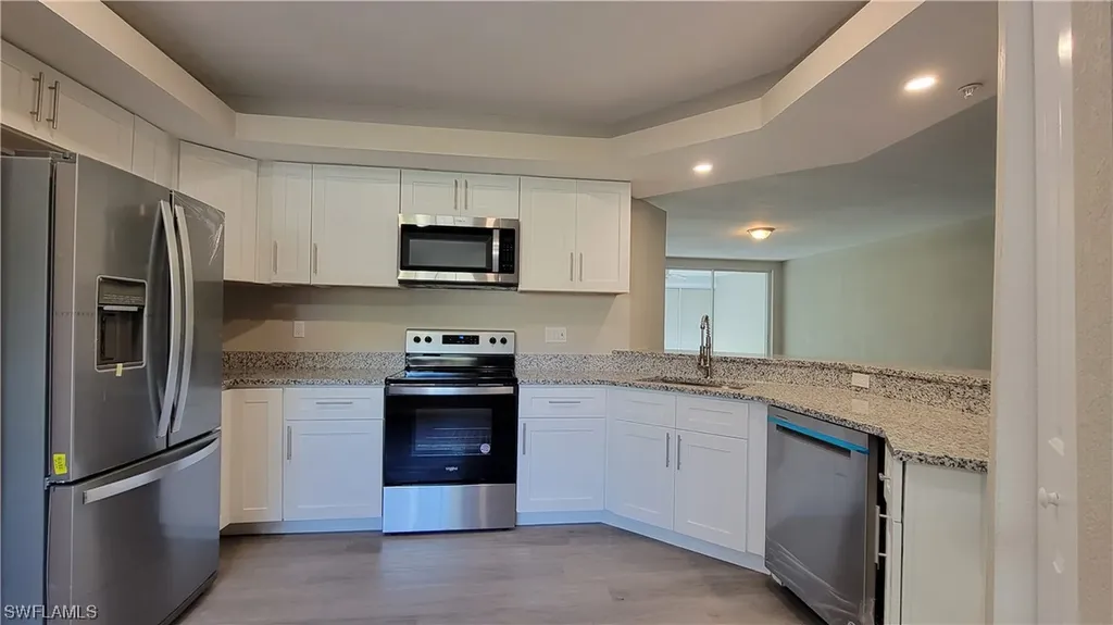 6927 Satinleaf Road N Naples FL 34109