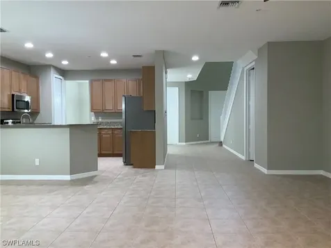1365 Mariposa Circle Naples FL 34105