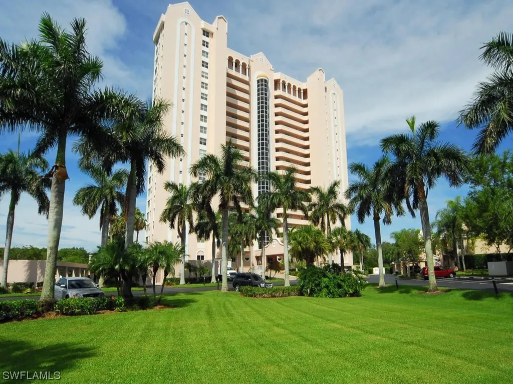 6101 Pelican Bay Boulevard Naples FL 34108