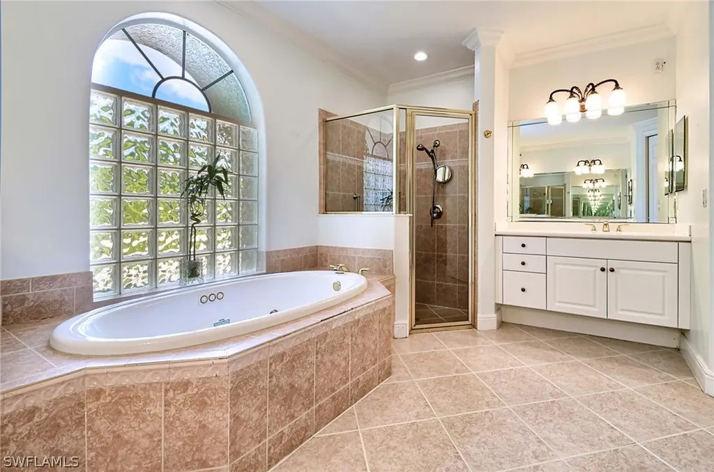 6592 Glen Arbor Way Naples FL 34119