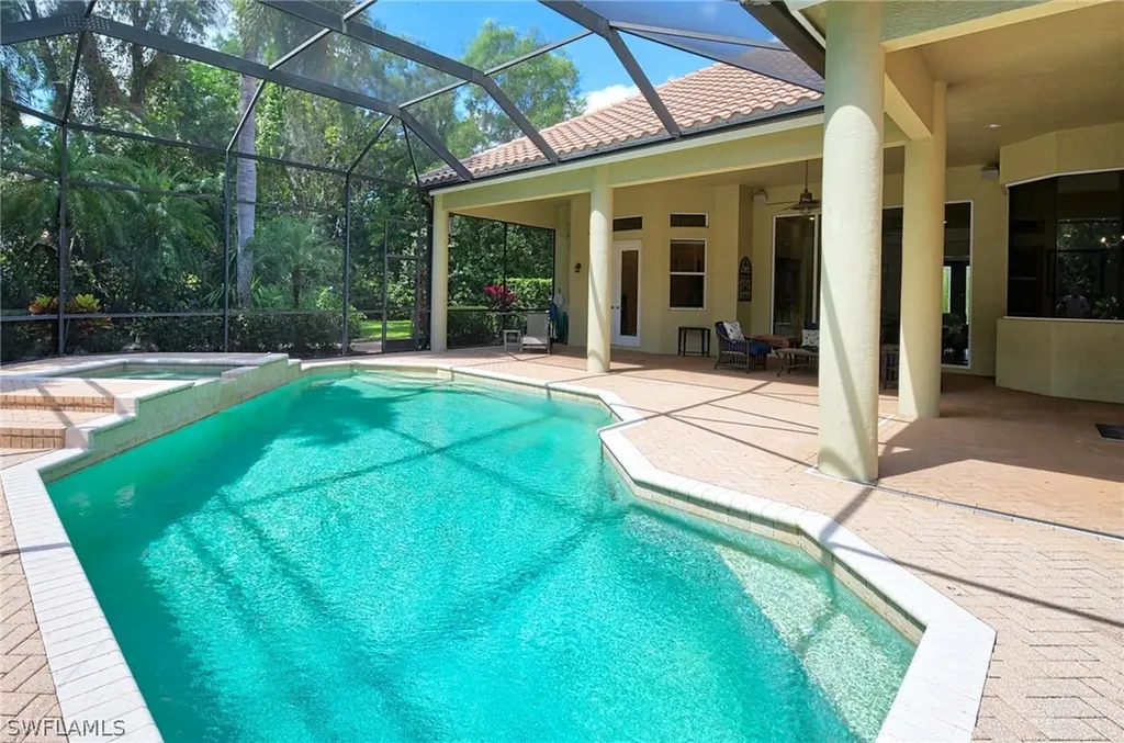 6592 Glen Arbor Way Naples FL 34119