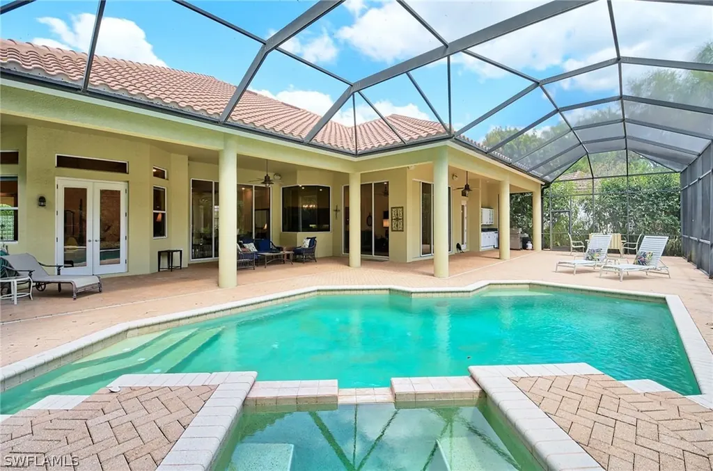 6592 Glen Arbor Way Naples FL 34119