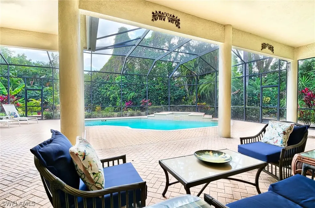 6592 Glen Arbor Way Naples FL 34119
