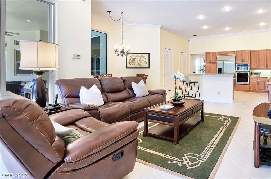 6592 Glen Arbor Way Naples FL 34119