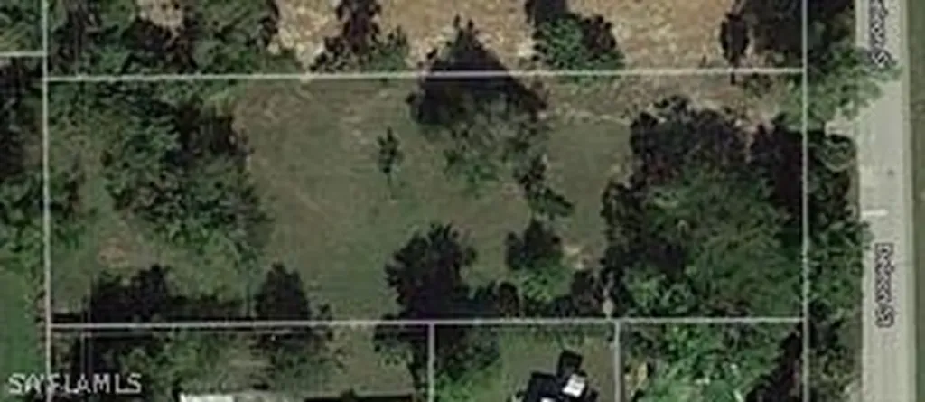 4020 Deleon Street Fort Myers FL 33901
