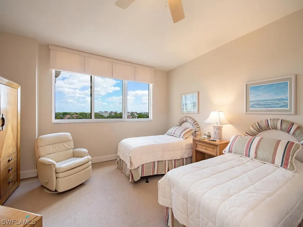 6597 Nicholas Boulevard Naples FL 34108