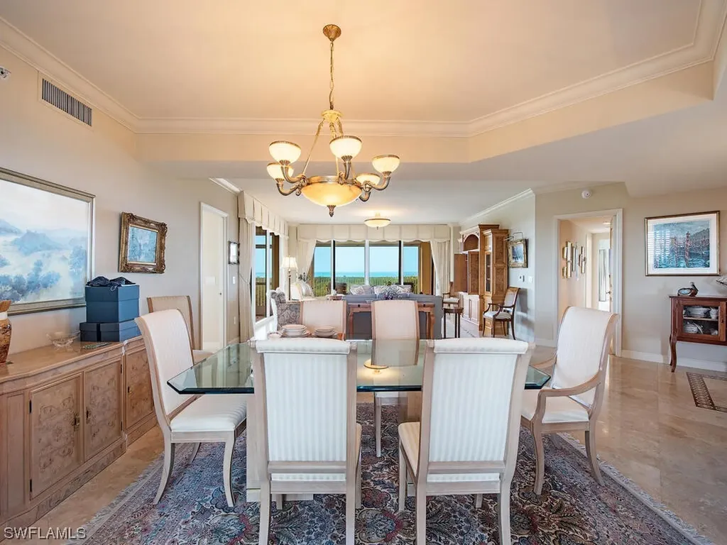 6597 Nicholas Boulevard Naples FL 34108