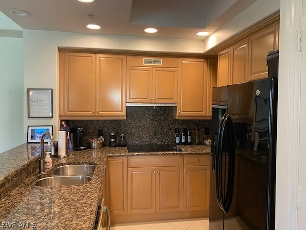 2728 Tiburon Boulevard E Naples FL 34109