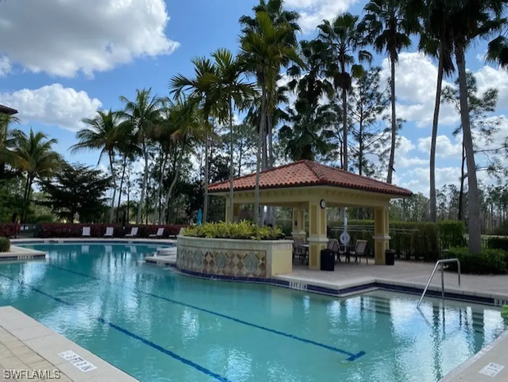 2728 Tiburon Boulevard E Naples FL 34109