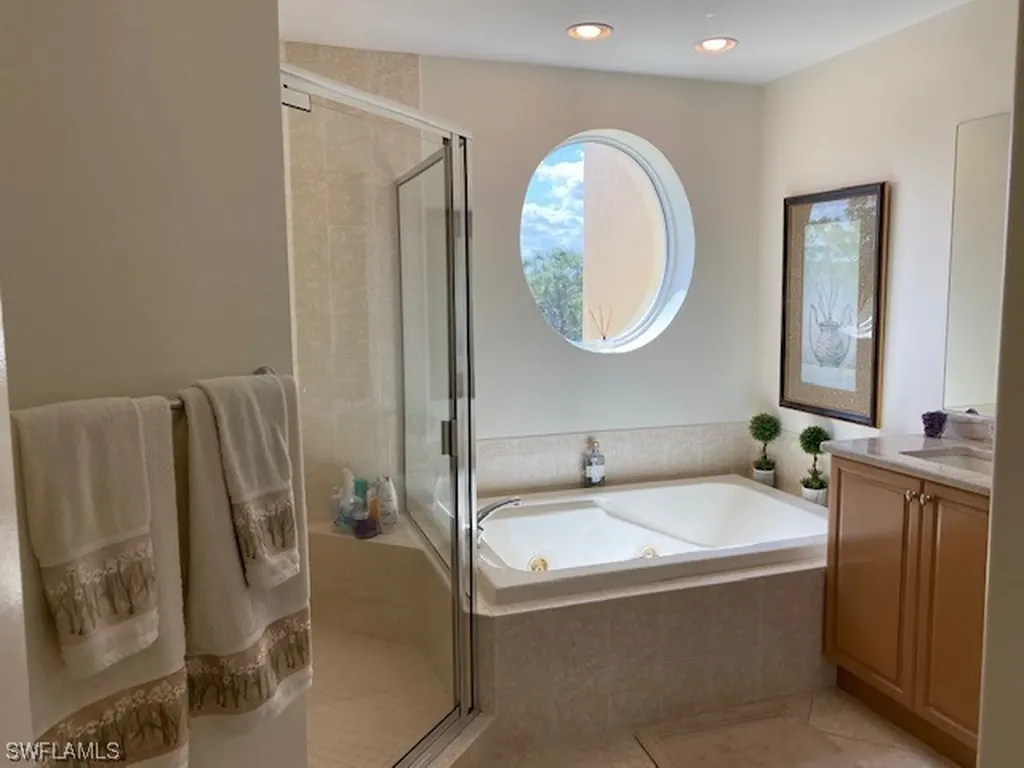 2728 Tiburon Boulevard E Naples FL 34109