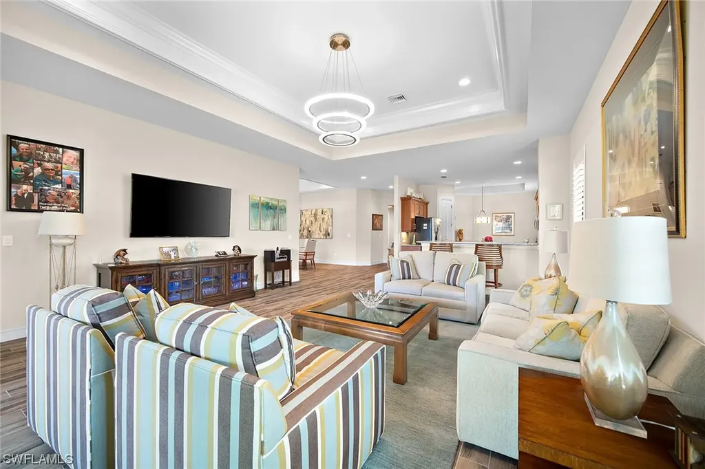 6572 Roma Way Naples FL 34113