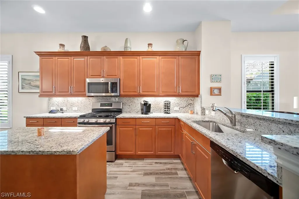 6572 Roma Way Naples FL 34113