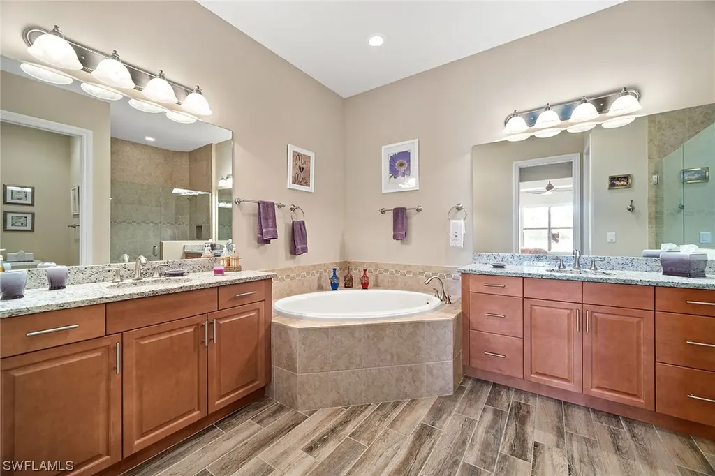 6572 Roma Way Naples FL 34113