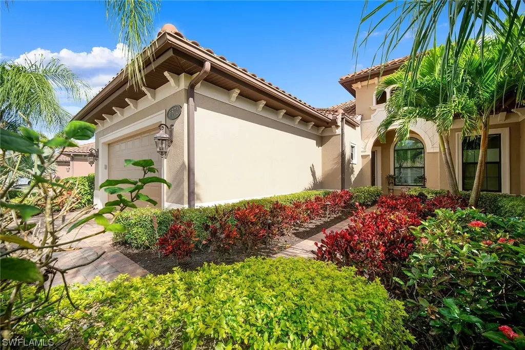 6572 Roma Way Naples FL 34113
