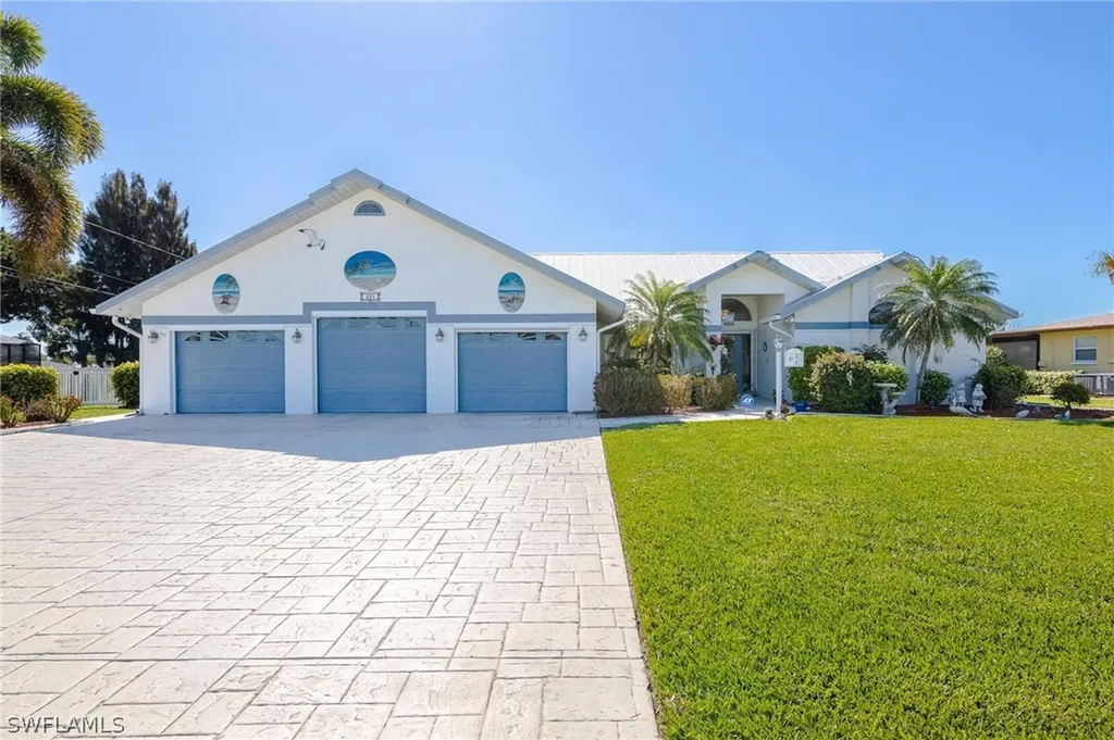 406 Wildwood Parkway Cape Coral FL 33904