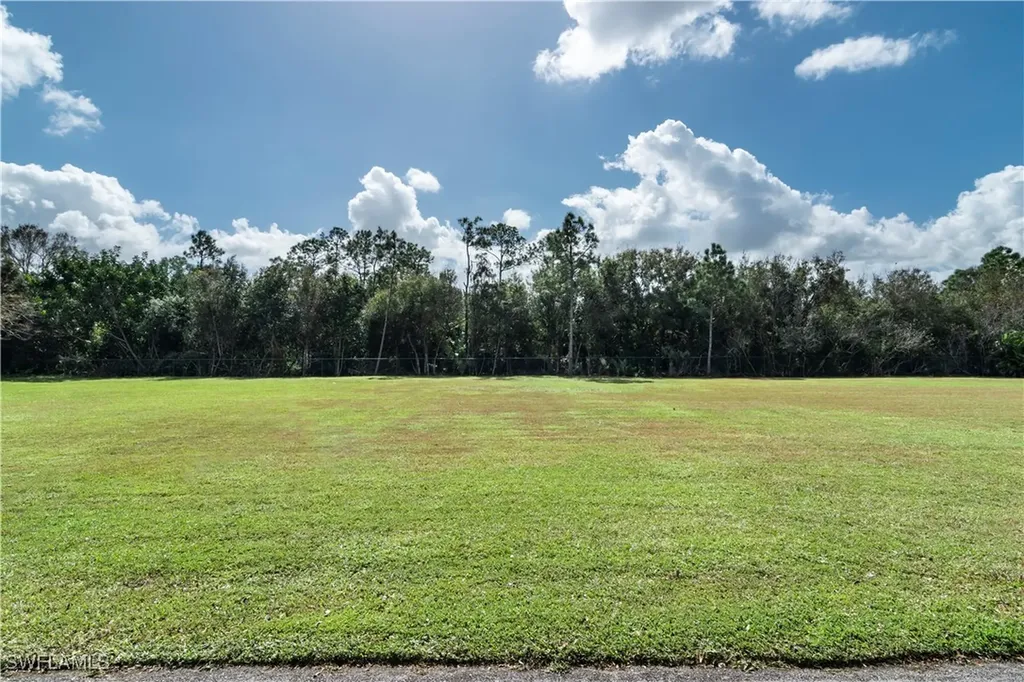 4073 Skyway Drive Lot#32 Naples FL 34112