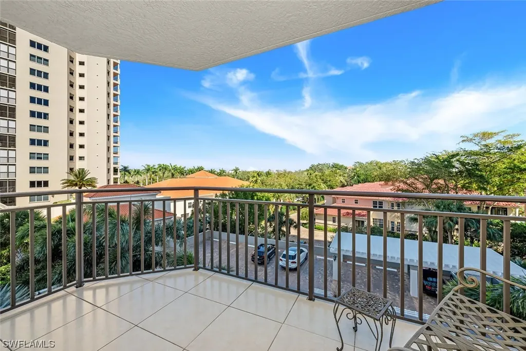 7225 Pelican Bay Boulevard Naples FL 34108