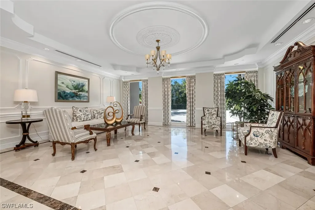 7225 Pelican Bay Boulevard Naples FL 34108