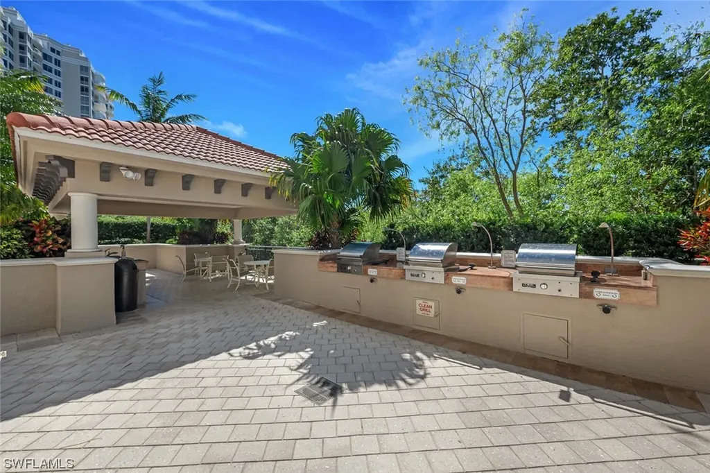 7225 Pelican Bay Boulevard Naples FL 34108