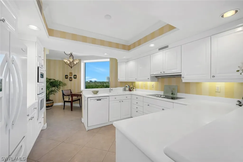 7225 Pelican Bay Boulevard Naples FL 34108