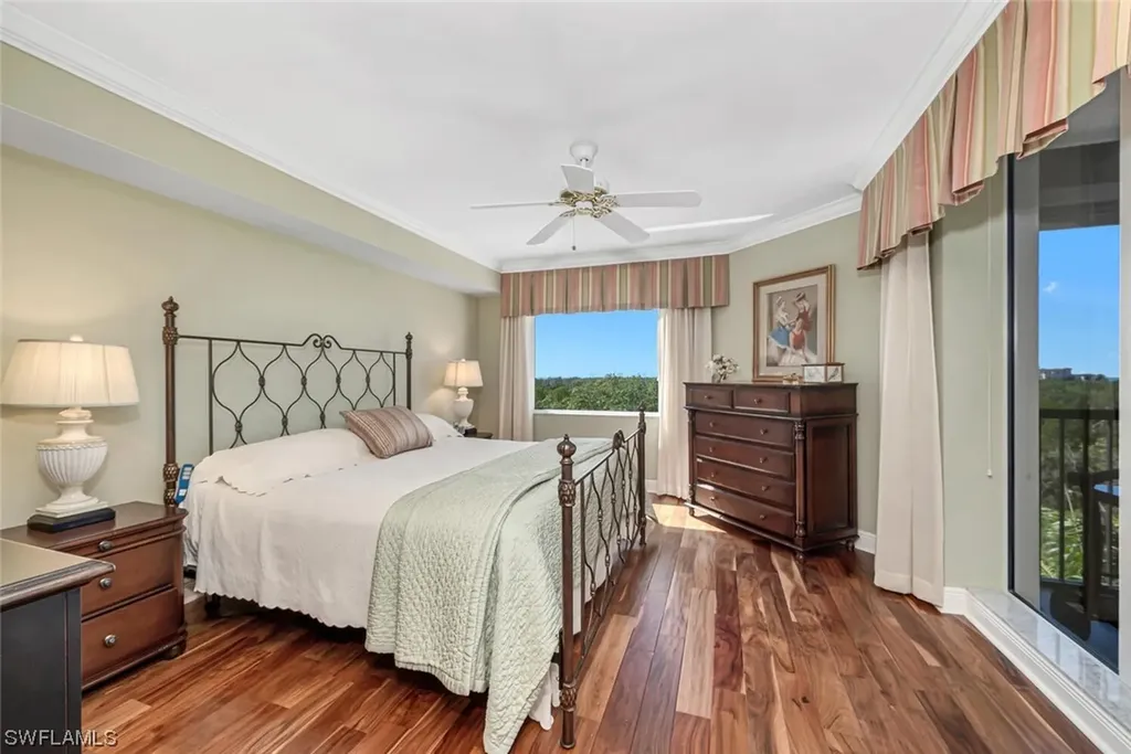 7225 Pelican Bay Boulevard Naples FL 34108