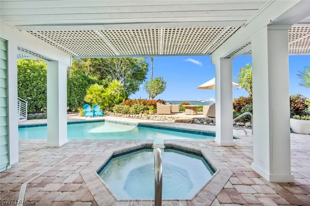 444 Lighthouse Way Sanibel FL 33957
