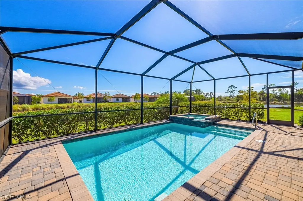 1657 Marton Court Naples FL 34113
