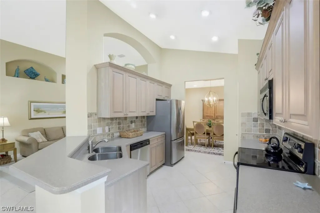 10392 Autumn Breeze Drive Estero FL 34135