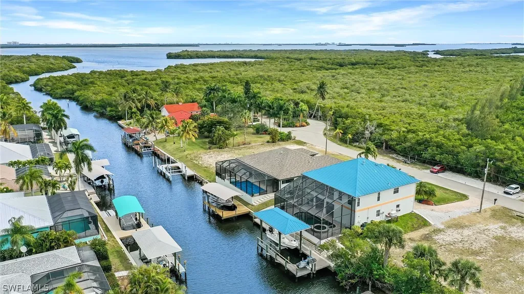 3278 Pine Tree Drive St. James City FL 33956