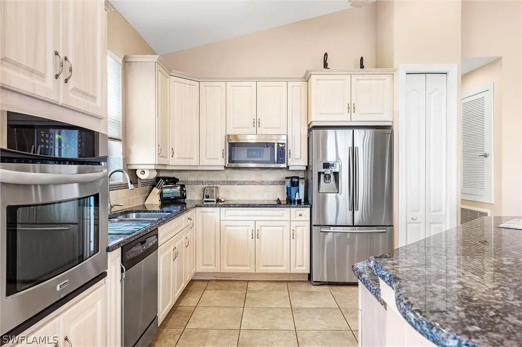 3278 Pine Tree Drive St. James City FL 33956
