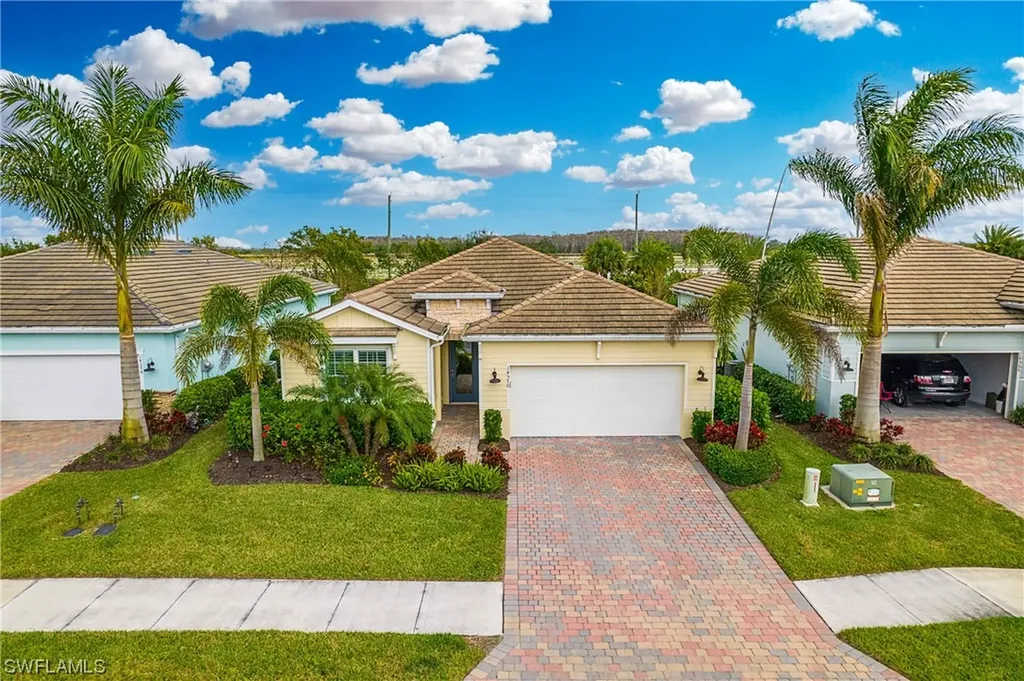 14570 Tropical Drive Naples FL 34114