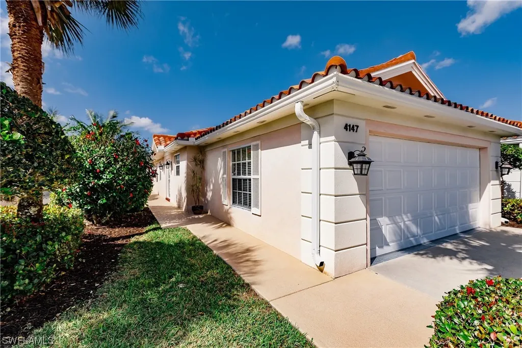 4147 Los Altos Court Naples FL 34109