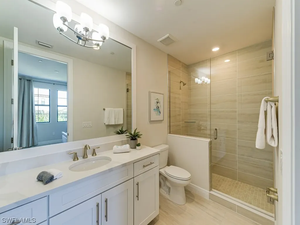 16374 Viansa Way Naples FL 34110