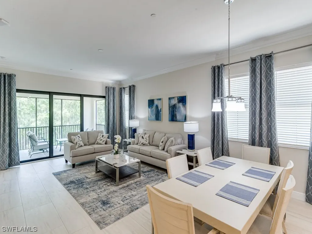 16374 Viansa Way Naples FL 34110