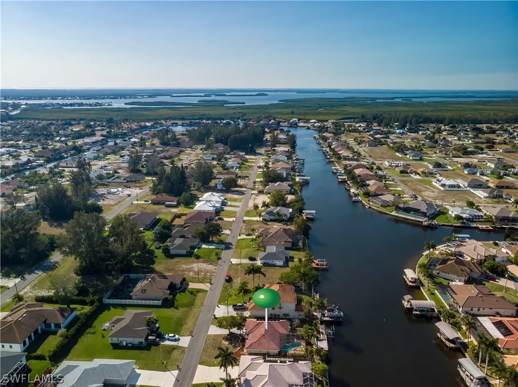3507 SW 2nd Lane Cape Coral FL 33991