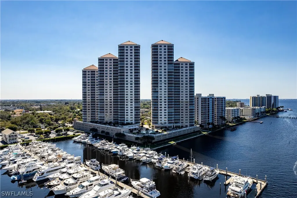 2104 W 1st Street Fort Myers FL 33901