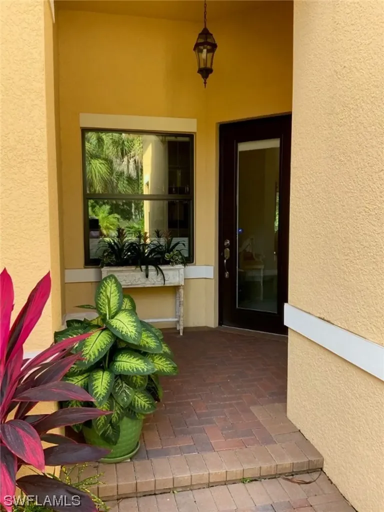 13354 Coronado Drive Naples FL 34109