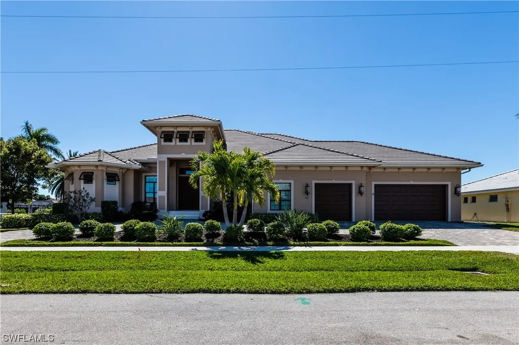 829 Elm Court Marco Island FL 34145