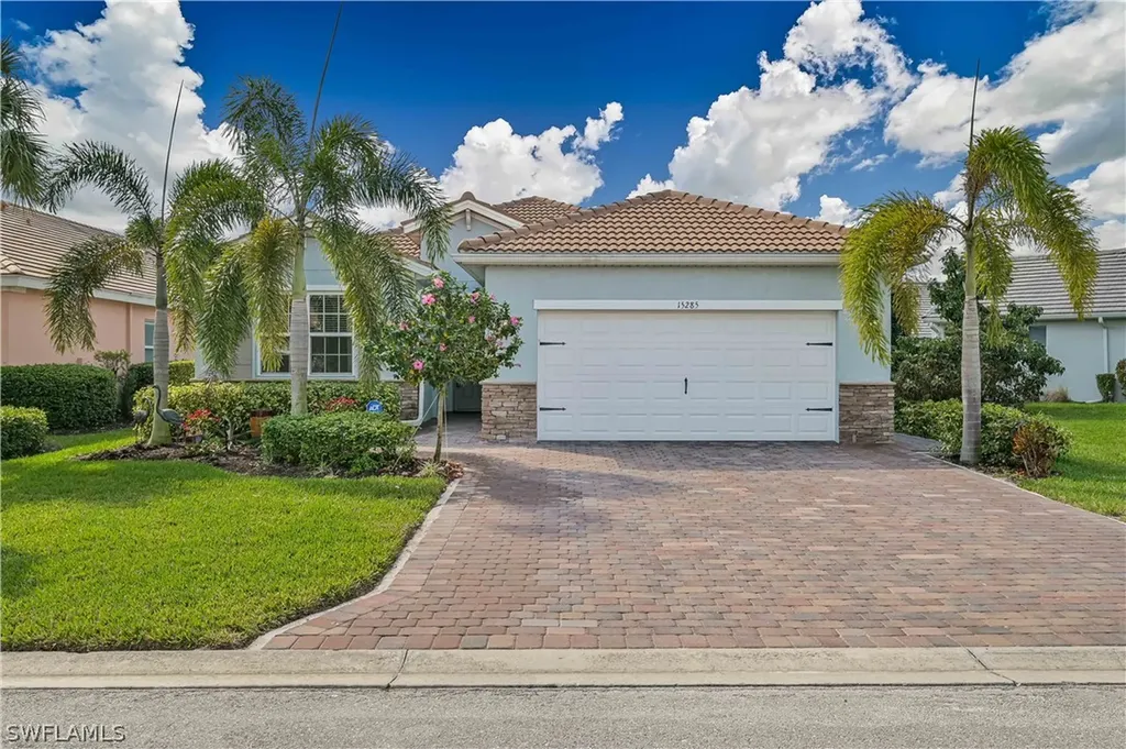 15285 Yellow Wood Drive Alva FL 33920