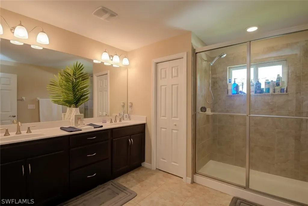 3816 Tilbor Circle Fort Myers FL 33916