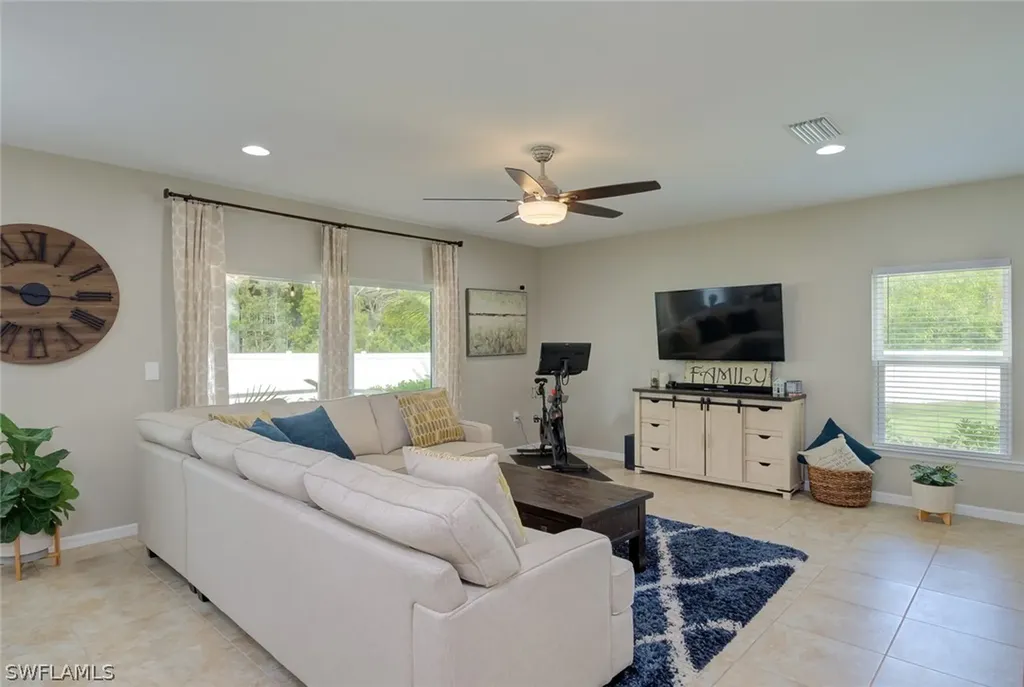 3816 Tilbor Circle Fort Myers FL 33916
