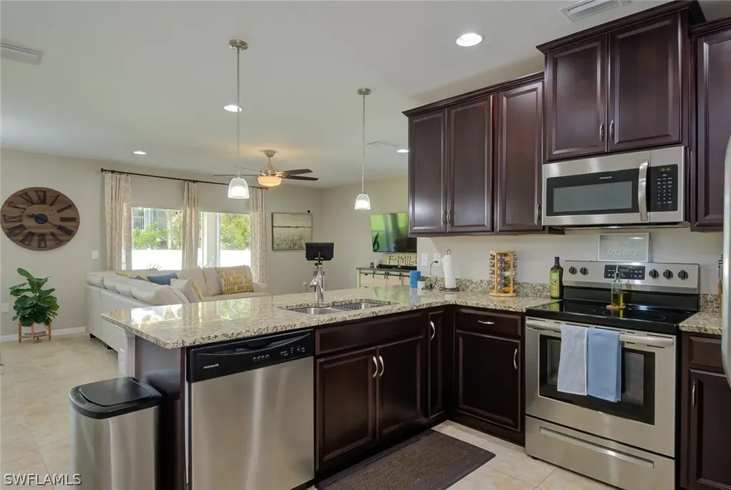 3816 Tilbor Circle Fort Myers FL 33916