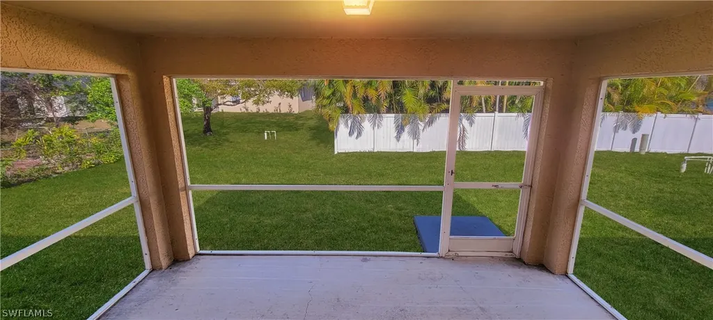 311 SW 11th Place Cape Coral FL 33991