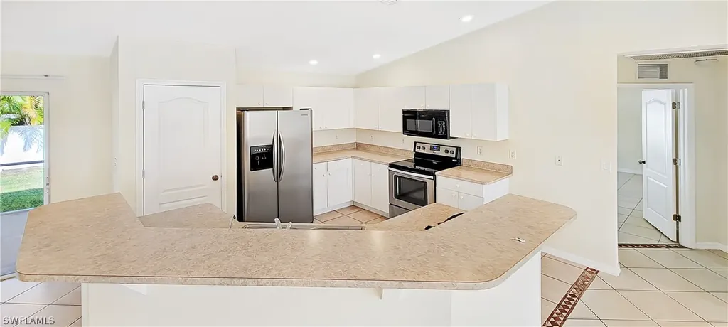 311 SW 11th Place Cape Coral FL 33991