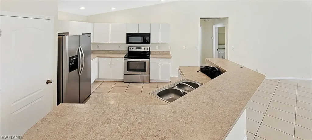 311 SW 11th Place Cape Coral FL 33991