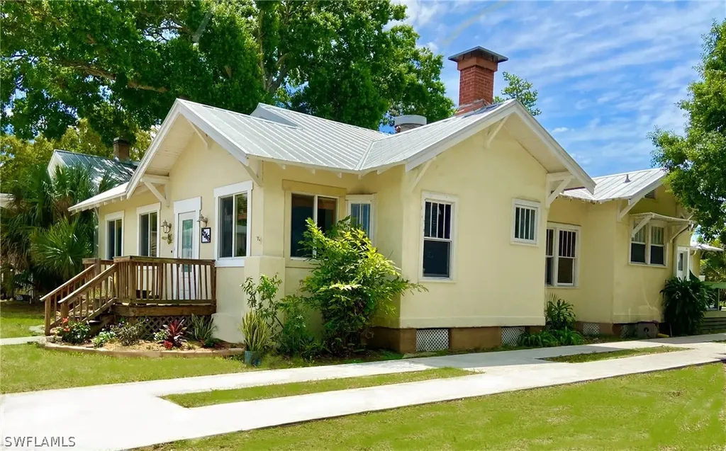2046 Wilna Street Fort Myers FL 33901
