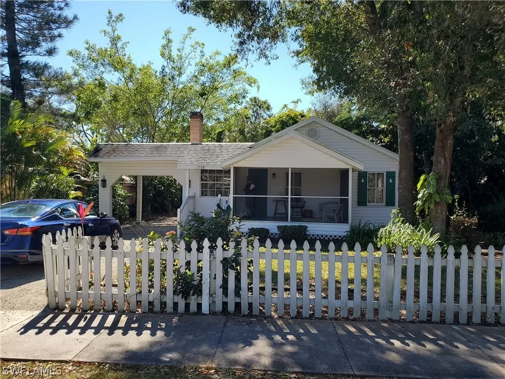 1538 Lynwood Avenue Fort Myers FL 33901