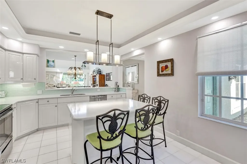 242 Edgemere Way E Naples FL 34105