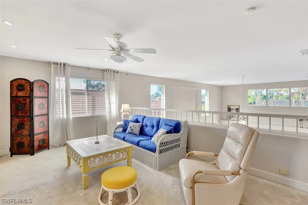 242 Edgemere Way E Naples FL 34105